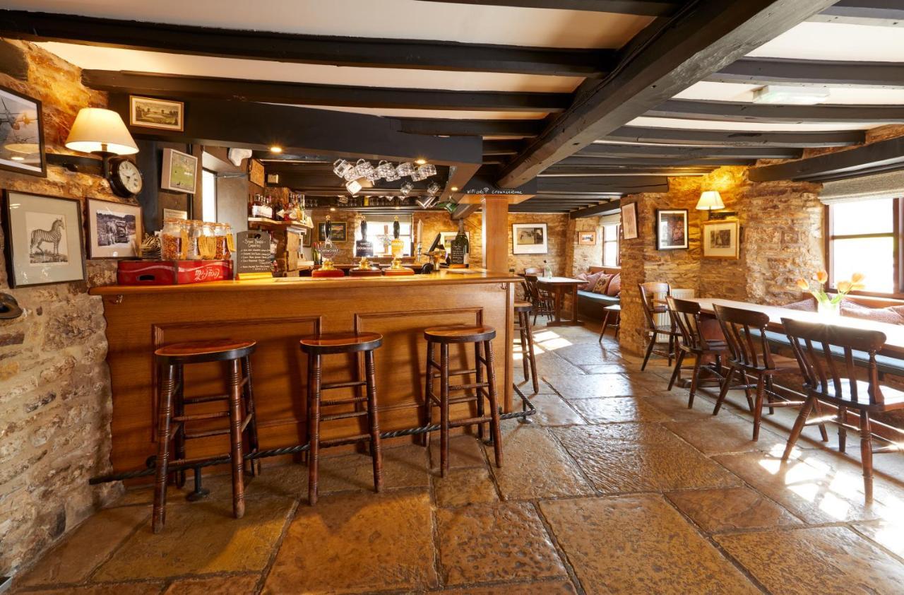 The Crown Inn, Church Enstone Chipping Norton Extérieur photo